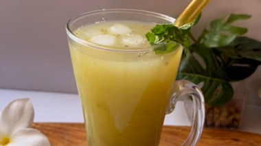 Homemade sharbat premix made with fennel seeds, mishri, and cardamom
